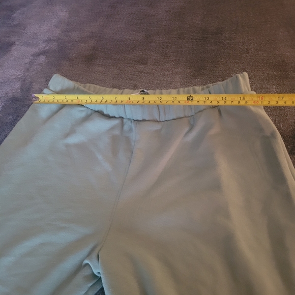 Off The Shoulder 2 Piece Set Size XL NWT - Picture 8 of 10